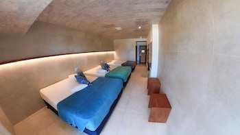 Quarto família 6, vista frente oceano
