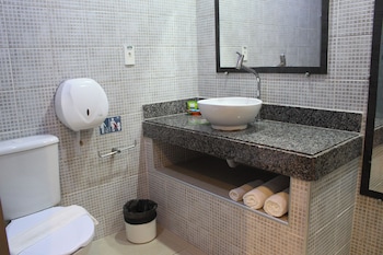 Quarto econômico, 3 camas de solteiro, vista para o oceano