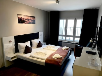 Superior Double Room, Non Smoking, Courtyard View