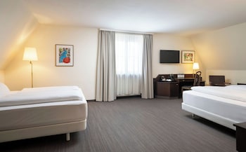 Family Room, 1 King Bed