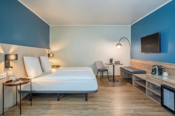 Family Room, Multiple Beds