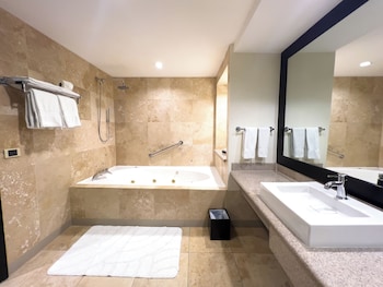 Signature Suite