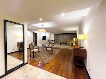 Signature Suite
