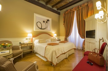 Deluxe Suite, 2 Bedrooms, Smoking