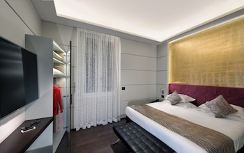 Luxury Apartment, 1 Queen Bed with Sofa bed, Annex Building
