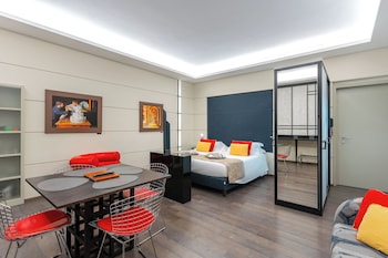Luxury Apartment, 1 Queen Bed with Sofa bed, Annex Building