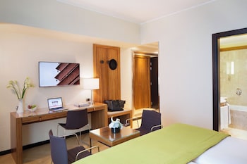 Grand Deluxe