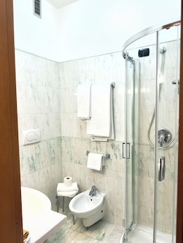 Triple Room, Private Bathroom (French Bed)
