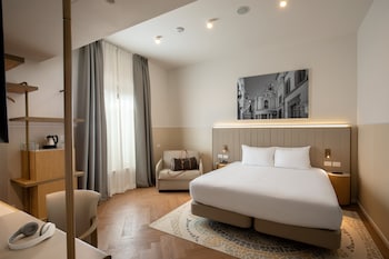 Superior King Room with Chair Bed