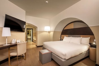 Junior Suite, 1 King Bed