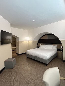 Junior Suite, 1 King Bed