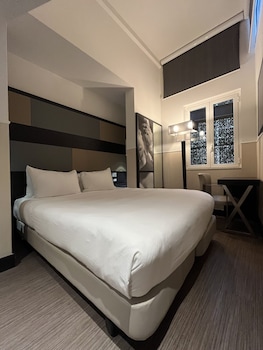 Junior Suite, 1 King Bed