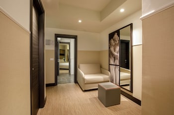 Junior Suite, 1 King Bed