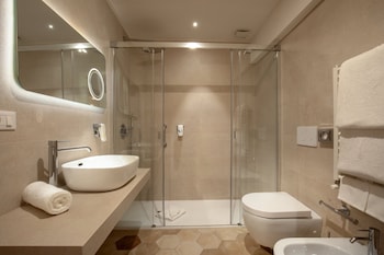 Junior Suite, 1 King Bed