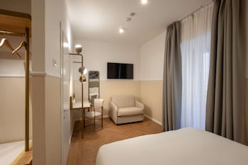 Superior King Room with Chair Bed