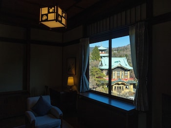 FLOWER PALACE JUNIOR SUITE