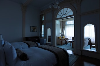 MAIN BUILDING JUNIOR SUITE