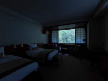 Twin Room, Non Smoking (Forest Wing)