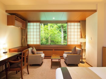 Twin Room, Non Smoking (Forest Wing)