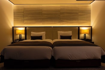 FORESTWING PREMIER SUITE