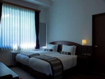 FLOWER PALACE PENTHOUSE SUITE 2BEDS ROOM