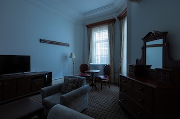 COMFY LODGE / RESTFUL COTTAGE SUITE