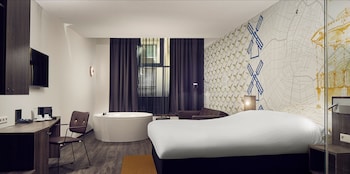 Spa Room, 1 King Bed