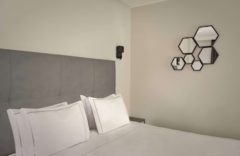 Executive Triple Room, 1 King Bed