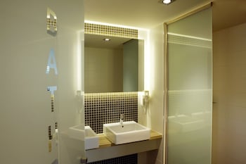 Luxury Double Room (with Shower)