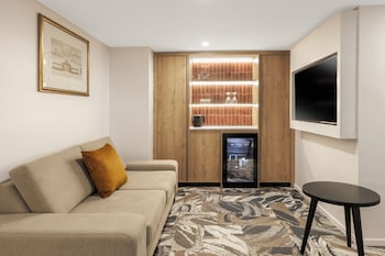 Suite, 1 King Bed