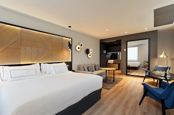 The Level Premium Room