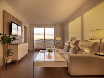 Junior Suite (Family) (2 Adults + 1 Children)