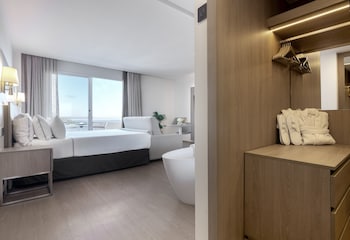 Premium Room, Sea View (Grand) (2 Adults + 2 Children)