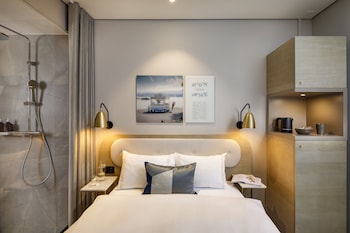 Standard Single Room (1 Single Bed)