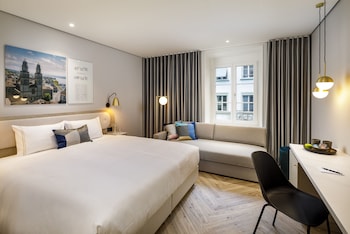 Twin Room (Plus)