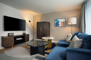 Suite, 1 Bedroom, Corner (Balcony)