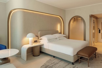 Club Room, 1 Double Bed, Balcony (JBR View)