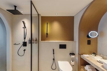 Club Room, 2 Twin Beds (JBR View)