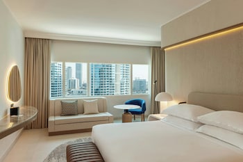 Deluxe Room, 1 King Bed (JBR View)