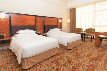 Superior Room, 2 Twin Beds complimentary shuttle to DXB Airport Terminal 1 & 3
