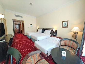 Deluxe Room, 2 Twin Beds complimentary shuttle to DXB Airport Terminal 1 & 3
