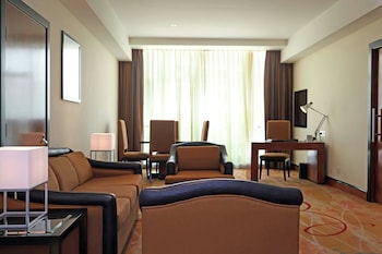 Executive Deluxe Suite, complimentary shuttle to DXB Airport Terminal 1 & 3
