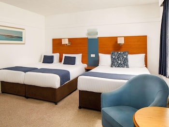 Family Room, Multiple Beds (Classic)