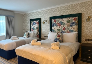 Family Room, 1 Double Bed with Sofa bed (1)