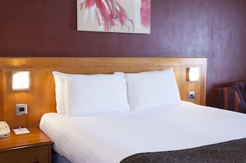 Standard Room, 1 King Bed (Walk-In Shower)
