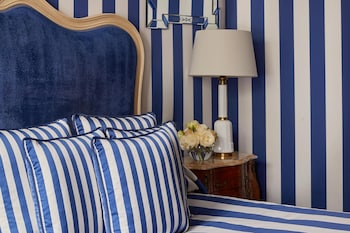 Deluxe Room (King/Twin)