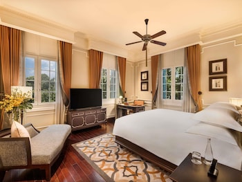 Heritage wing, Charlie Chaplin Suite with Metropole Privileges and Benefits, King Bed