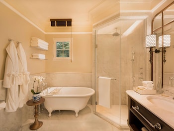 Heritage wing, Charlie Chaplin Suite with Metropole Privileges and Benefits, King Bed