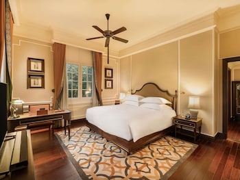Heritage wing, Charlie Chaplin Suite with Metropole Privileges and Benefits, King Bed