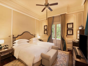 Heritage wing, Luxury room, Twin beds